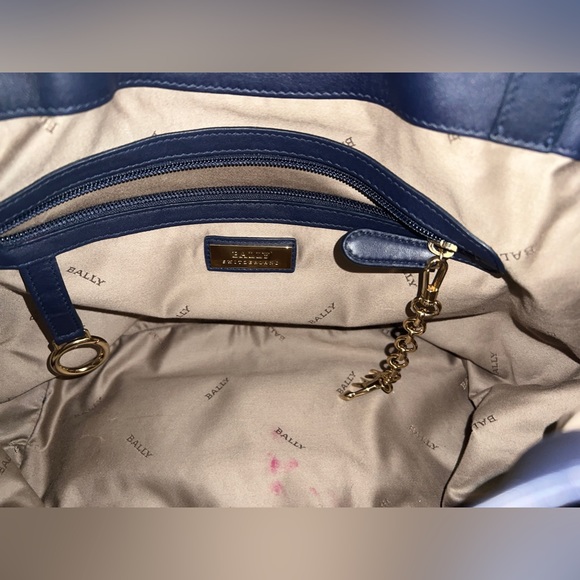 Bally Switzerland Dark Lapis Calf Plain Cochi Handbang - Picture 14 of 16